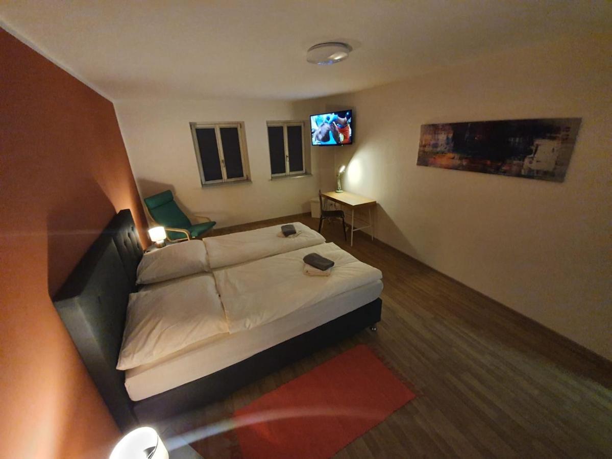 White Pearl Hostel 2 Нюрнберг Екстер'єр фото